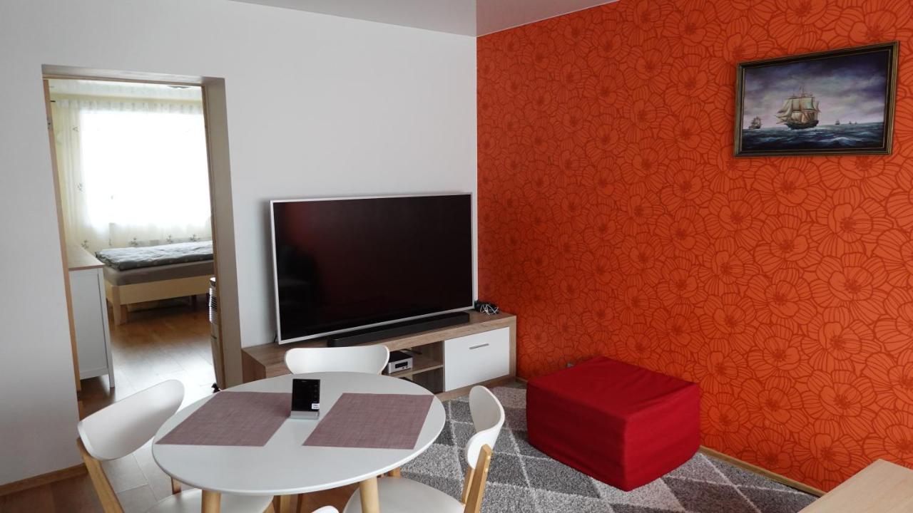 Cozy Telliskivi Apartment Near City Centre Talin Exterior foto